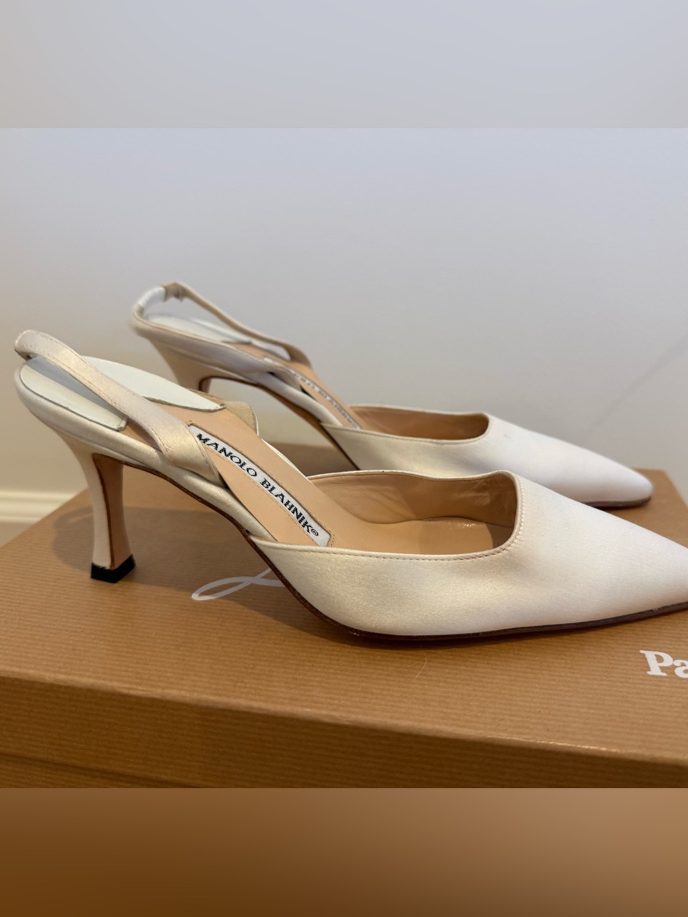 Manolo Blahnik Ivory White Satin Slingback Kitten Heels | Size 36